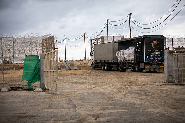 Community aid in Middle East